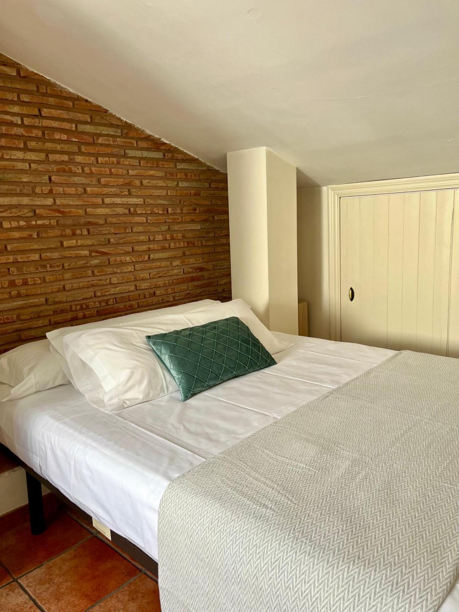 Apartamentos Ubaga Ezcaray Eksteriør billede